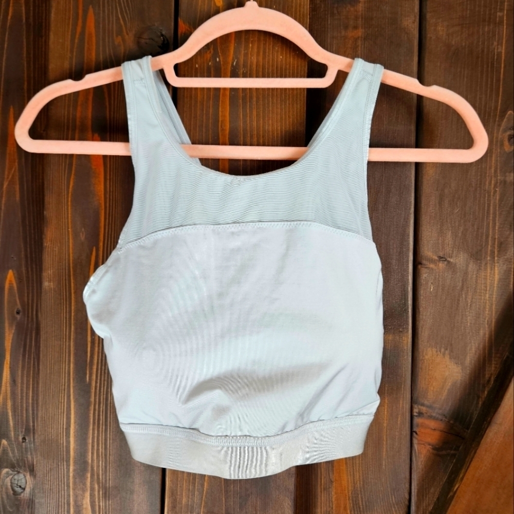 Athleta Light Gray  High Neck Mesh Racer Back Bra Women's SIze Medium